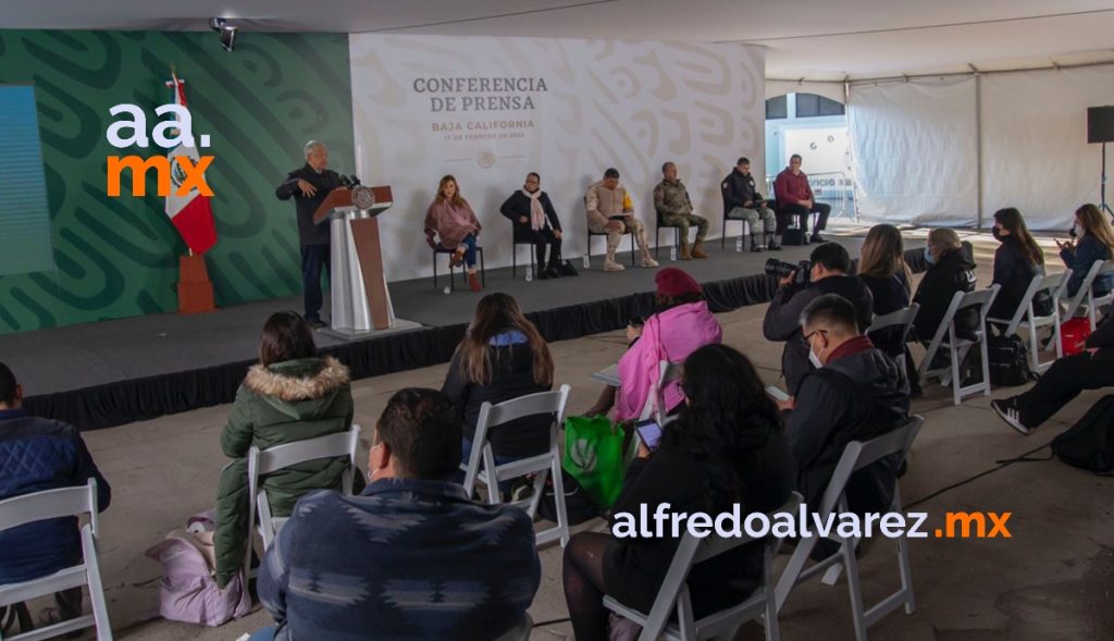 PERIODISTAS PASAN LISTA EN LA MAñANERA POR COMPAñEROS ASESINADOS