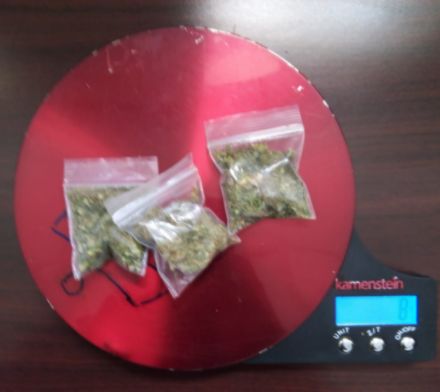 CAPTURAN A JOVEN EN POSESIóN DE METANFETAMINA Y MARIHUANA