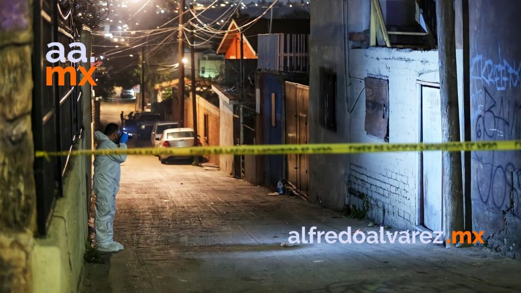 RAFAGUEAN A TRES HOMBRES; DOS MUEREN