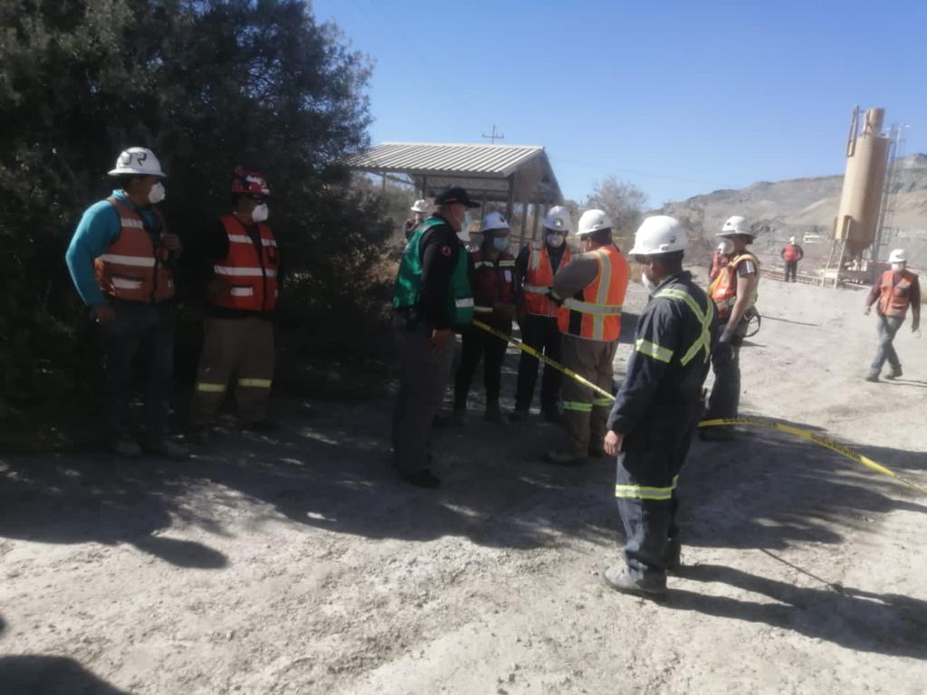 FALLECEN TRES PERSONAS TRAS DERRUMBE DE MINA EN SANTA ANA