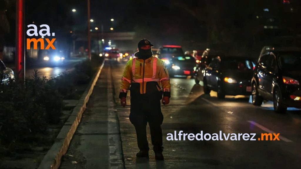 JOVEN 'GAVIOTóN' ATROPELLó A AGENTE DE TRáNSITO QUE LO SACó DE LA FILA