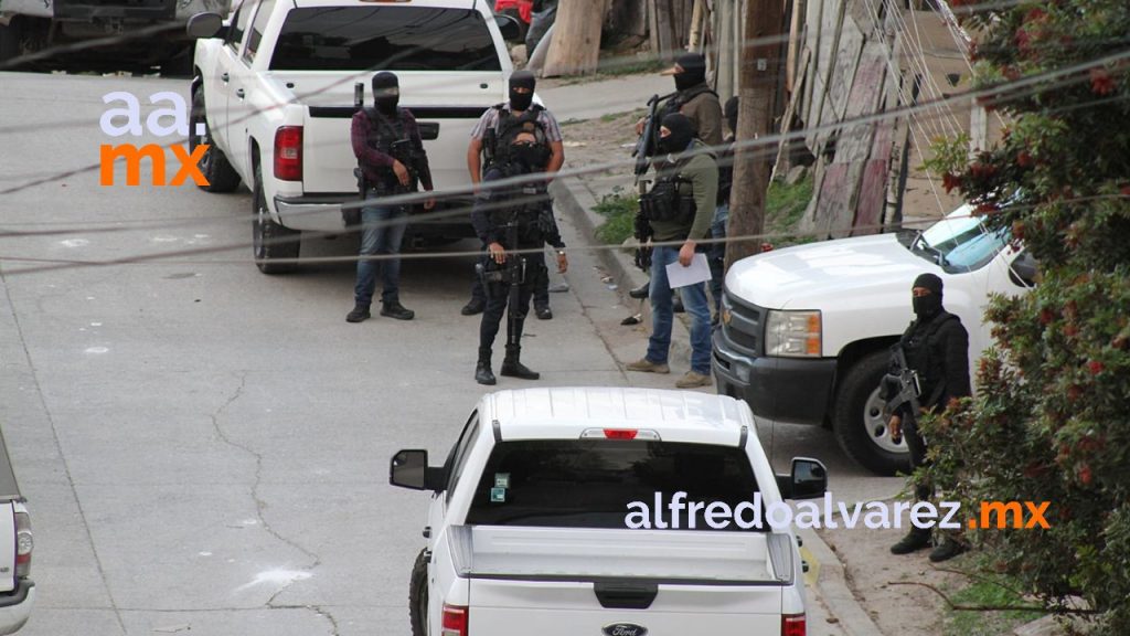 DETIENEN EN FLAGRANCIA A SUJETO QUE ENTERRABA CADáVER DECAPITADO