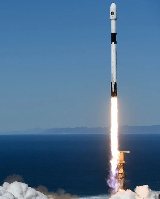 CONFUNDEN COHETE DE SPACEX CON CAíDA DE 'METEORITO'