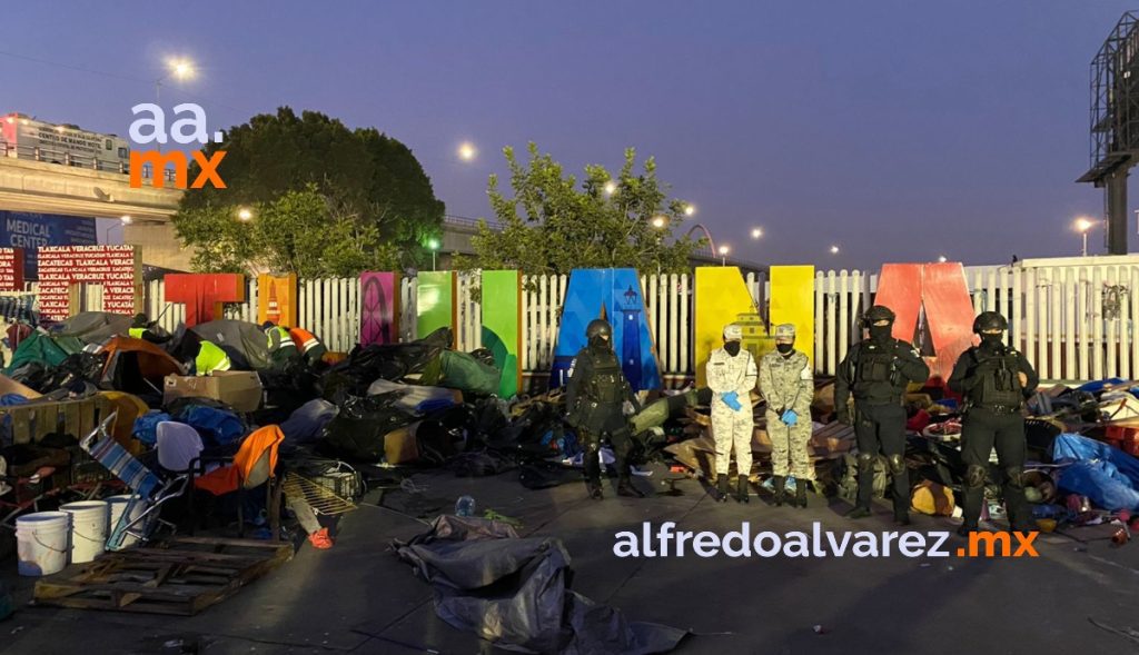 DESALOJAN EL CAMPAMENTO MIGRANTE 'EL CHAPARRAL'