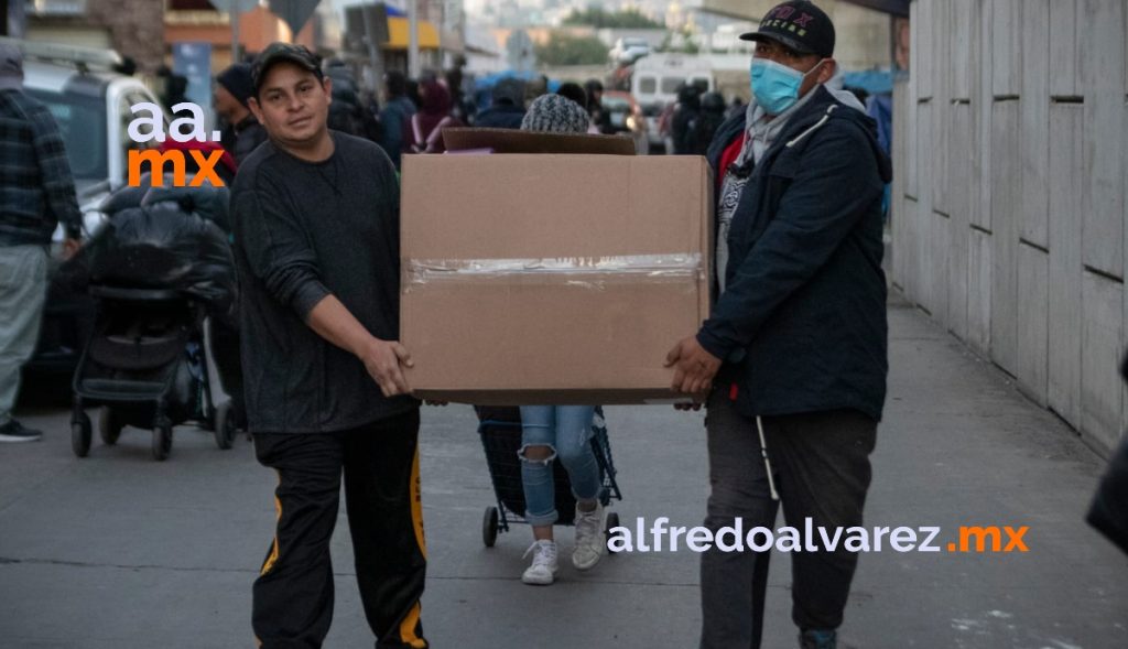 DESALOJAN EL CAMPAMENTO MIGRANTE 'EL CHAPARRAL'