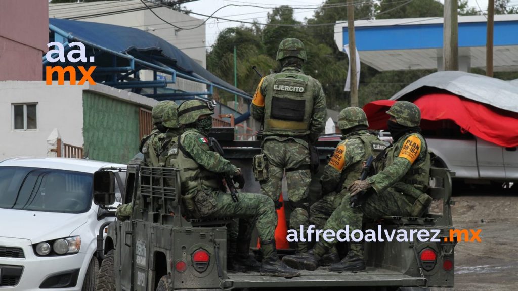 DEJAN CADáVER ENVUELTO EN UN SILLóN