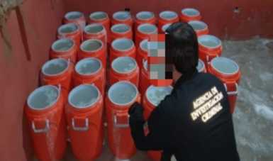 ASEGURAN TONELADAS DE METANFETAMINA TRAS CATEO EN VIVIENDA