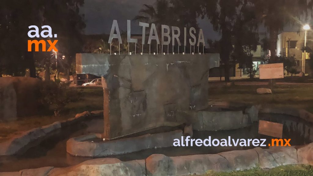 BALEAN A POLICíA COMERCIAL AL INTERIOR DE UN PARQUE