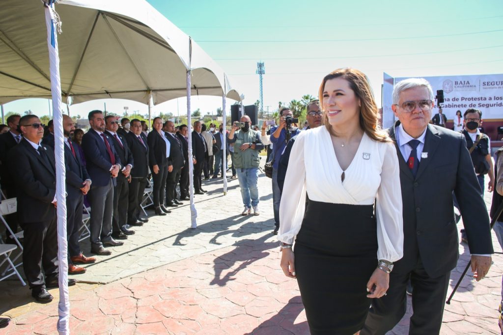 MARINA DEL PILAR TOMA PROTESTA A GABINETE DE SEGURIDAD DE BC