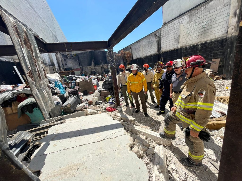 COLAPSA ESTRUCTURA EN EL CENTRO Y ATRAPA PERSONAS EN SITUACIóN DE CALLE