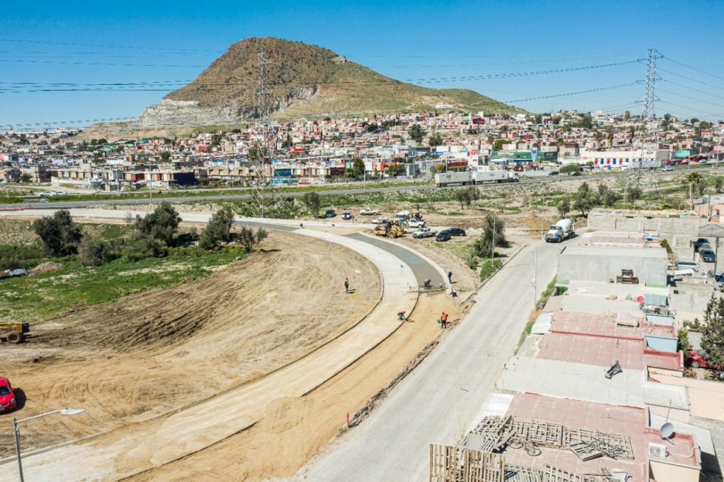 PIDEN MANEJAR CON PRECAUCIóN POR OBRAS EN EL CORREDOR 2000