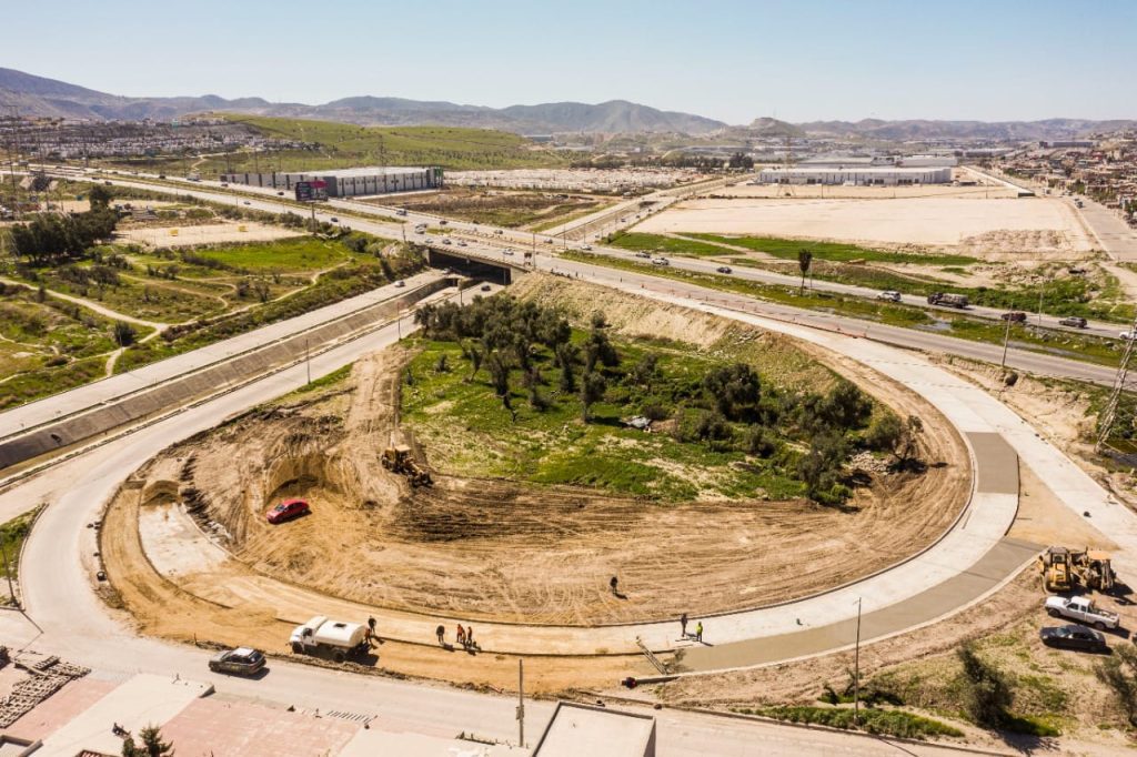 PIDEN MANEJAR CON PRECAUCIóN POR OBRAS EN EL CORREDOR 2000
