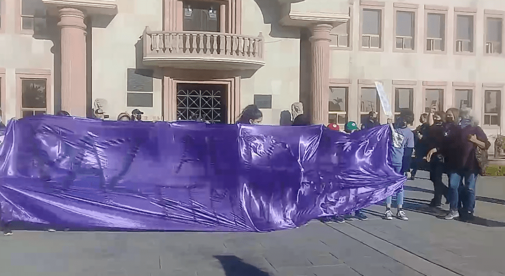 MARCHAN MUJERES DE SONORA PARA CONMEMORAR EL 8M