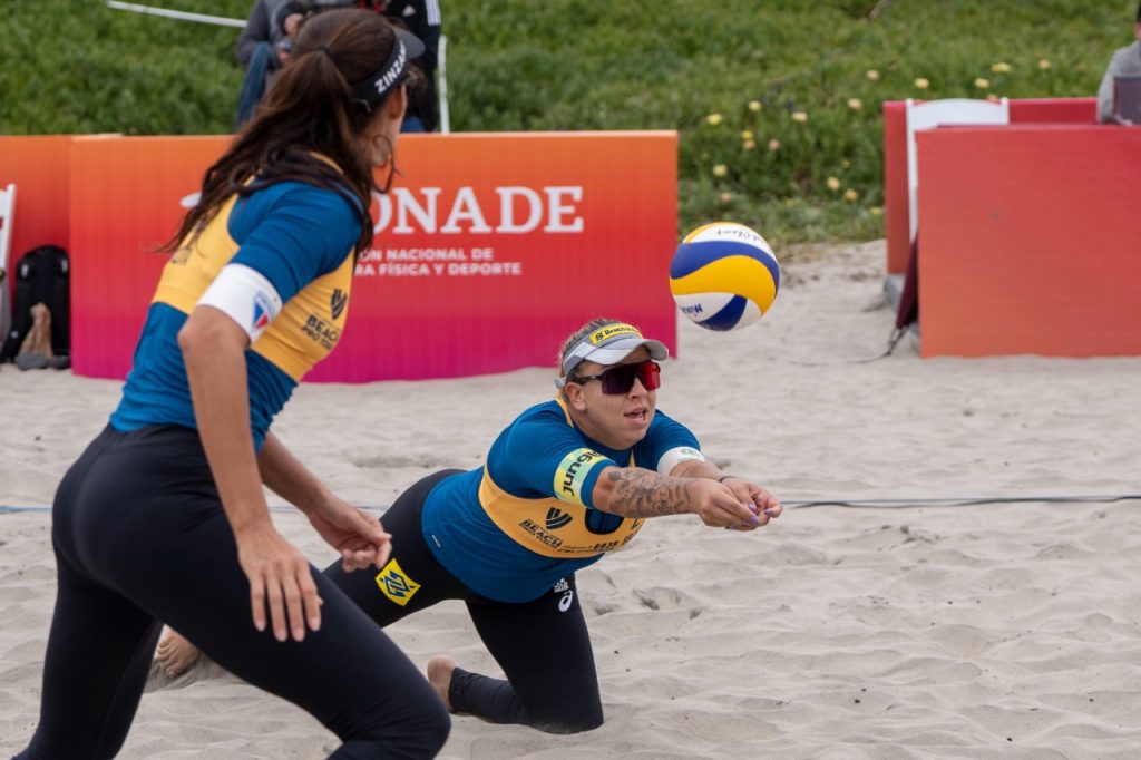 TOUR MUNDIAL DE VOLEIBOL DE PLAYA TIENE PRIMERAS SEMIFINALISTAS
