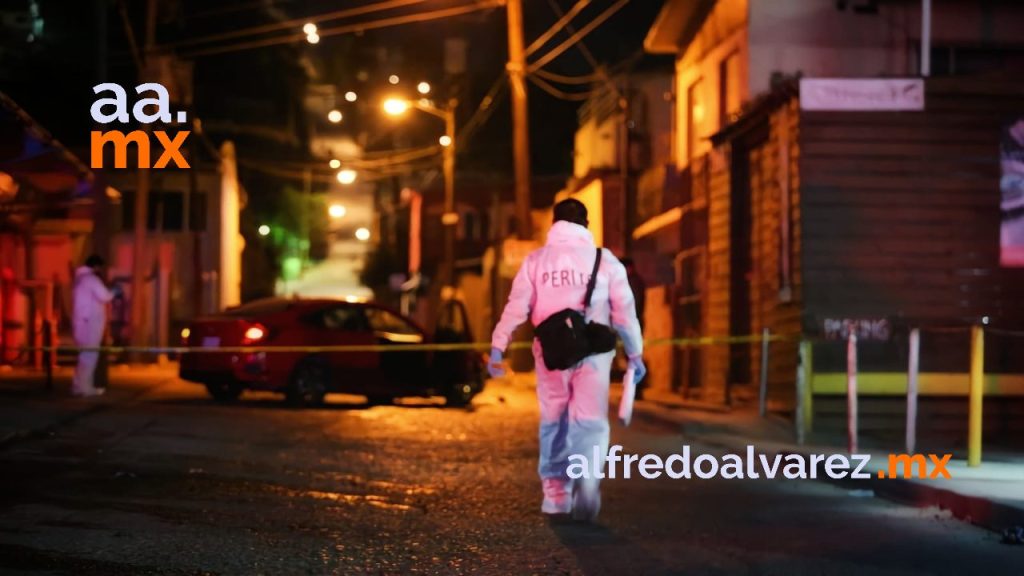 MUJER CHOCA UNIDAD DE BOMBEROS Y ACOMPAñANTE AMENAZA A CONDUCTOR