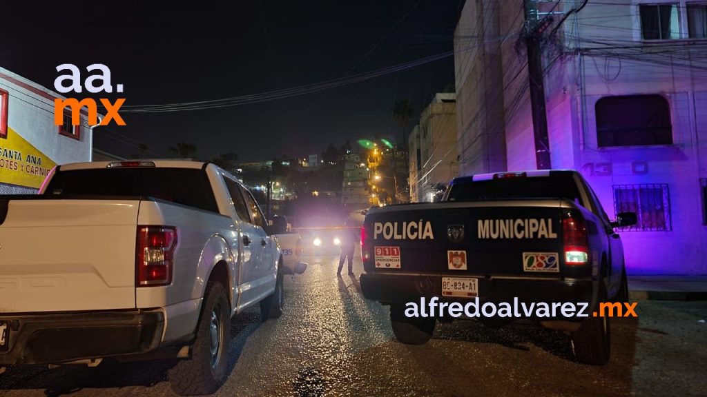 COMANDO ARMADO IRRUMPE EN DEPARTAMENTO Y MATA A DOS HOMBRES