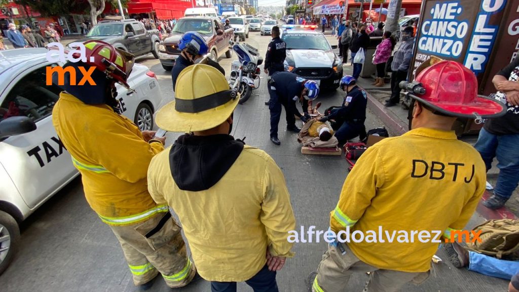MOTOCICLISTA ATROPELLó A MUJER DE LA TERCERA EDAD MOTOCICLISTA ATROPELLó A MUJER DE LA TERCERA EDAD