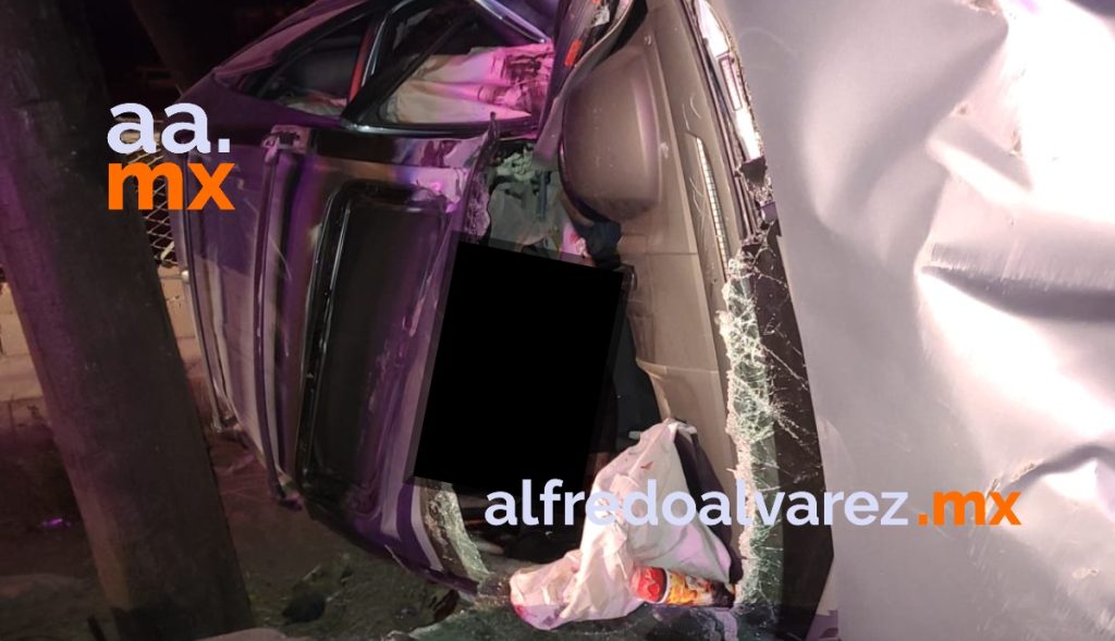 FALLECE AUTOMOVILISTA EN CHOQUE; SU ACOMPAñANTE RESULTA HERIDA