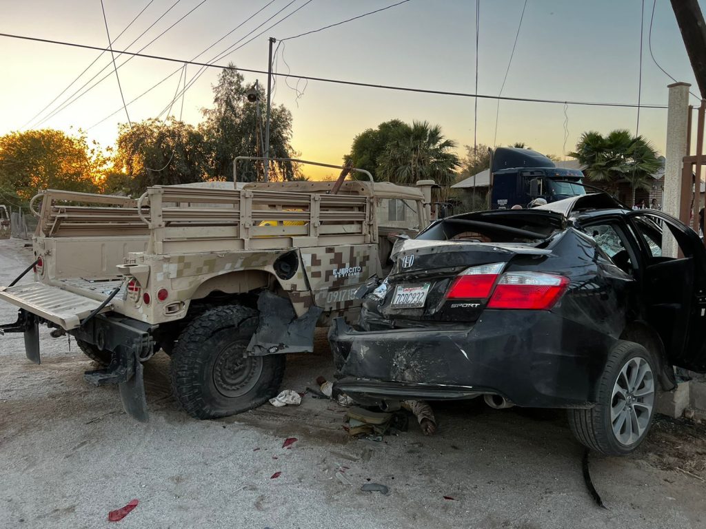 UN MILITAR MUERTO Y CINCO HERIDOS TRAS FUERTE CHOQUE