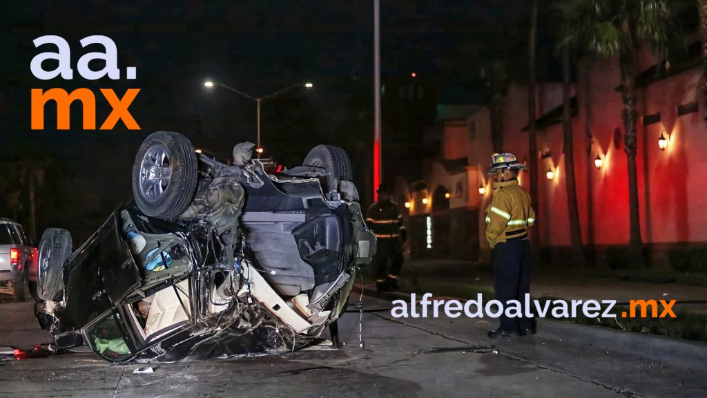 APARATOSO CHOQUE VOLCADURA DEJA UN LESIONADO