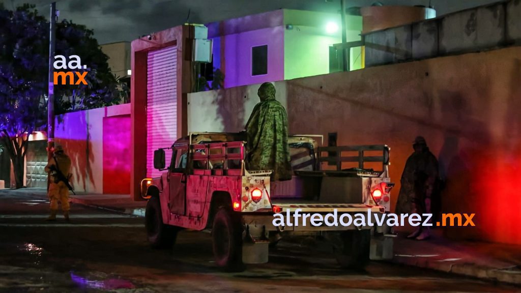 TIRAN CADáVER FEMENINO ENVUELTO EN UNA COBIJA