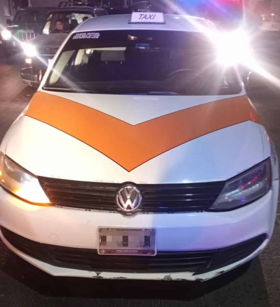 POLICíA DETIENE A TRES HOMBRES Y UNA MUJER POR HOMICIDIO POLICíA DETIENE A TRES HOMBRES Y UNA MUJER POR HOMICIDIO