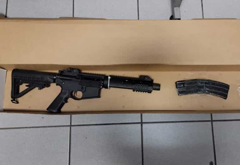 POLICíA ASEGURA MáS DE MEDIA TONELADA DE MARIHUANA