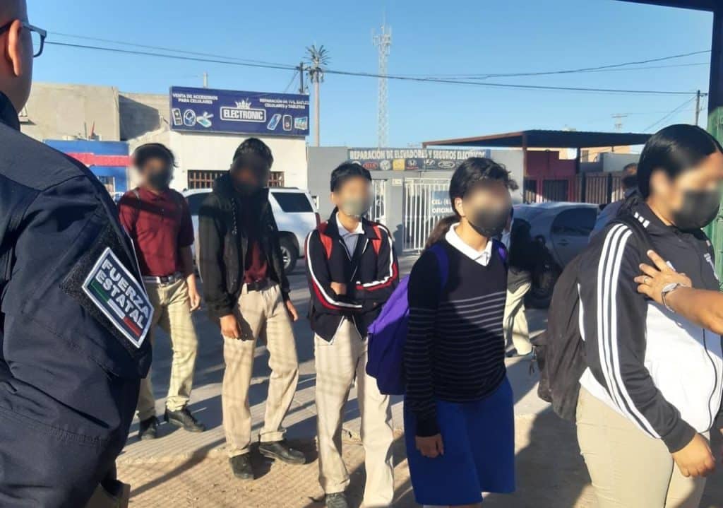 SSCBC MANTIENE VIGILANCIA EN SECUNDARIAS Y PREPAS