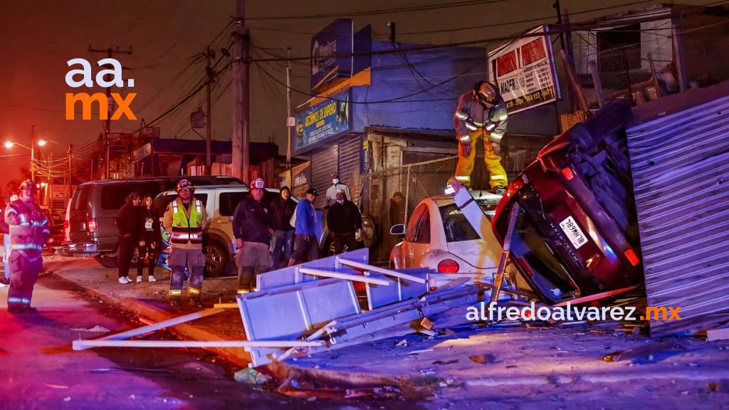JOVEN ROBA AUTO, HUYE Y MUERE EN VOLCADURA
