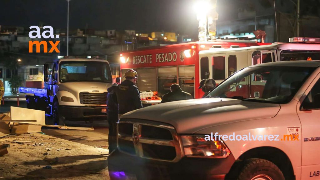 JOVEN ROBA AUTO, HUYE Y MUERE EN VOLCADURA