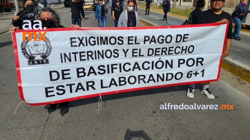 MAESTROS DE LA CNTE EXIGEN PAGOS PENDIENTES Y UN AUMENTO