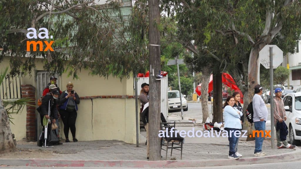 HOMBRE TRANSPORTABA CADáVER EN TAMBO DE PLáSTICO