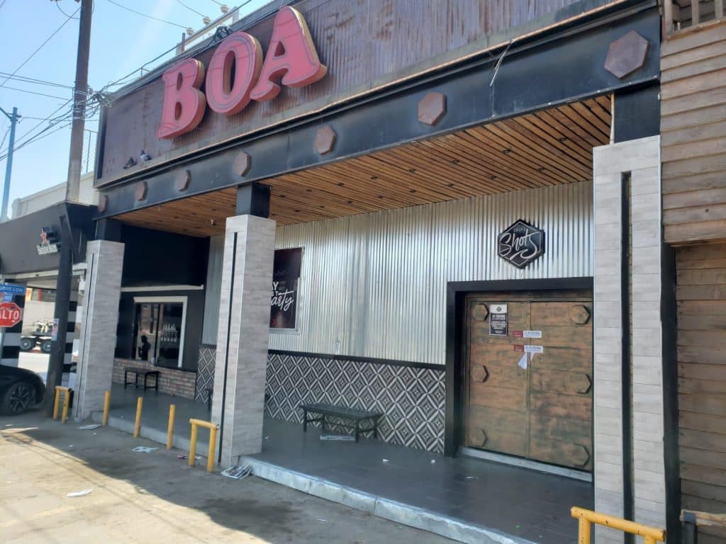 CLAUSURAN VARIOS ANTROS TRAS BRUTAL GOLPIZA A CLIENTES