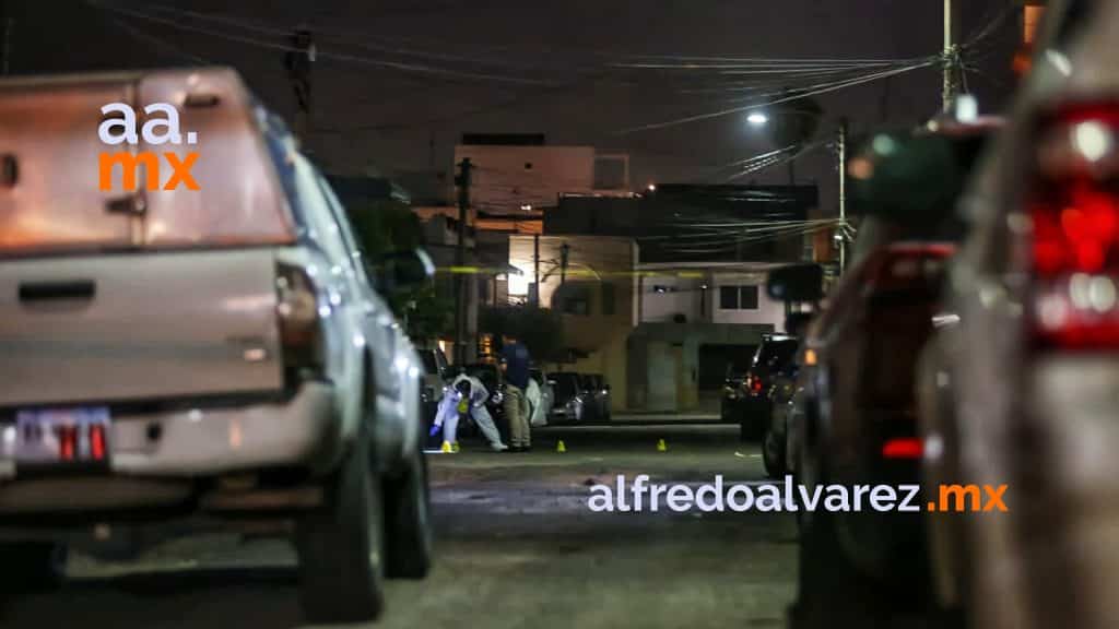BALEAN A TRES JóVENES EN PLAYAS DE TIJUANA; UNO MUERE