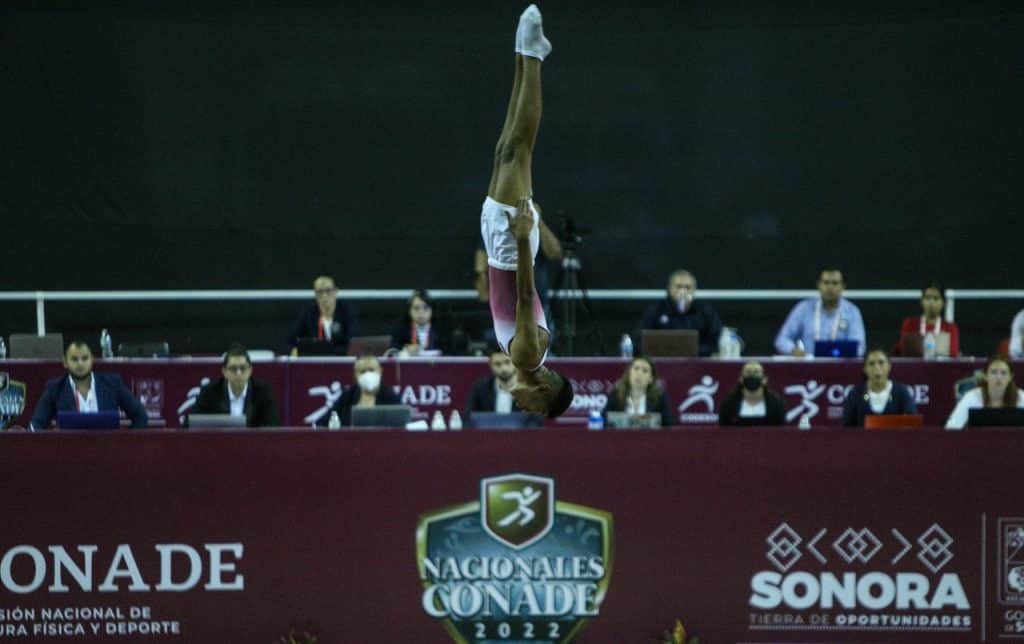 YAHEL GARCíA OBTIENE ORO EN GIMNASIA DE TRAMPOLíN