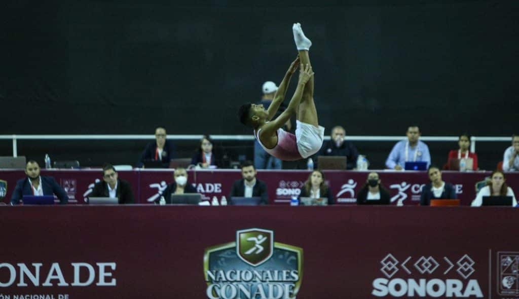 YAHEL GARCíA OBTIENE ORO EN GIMNASIA DE TRAMPOLíN