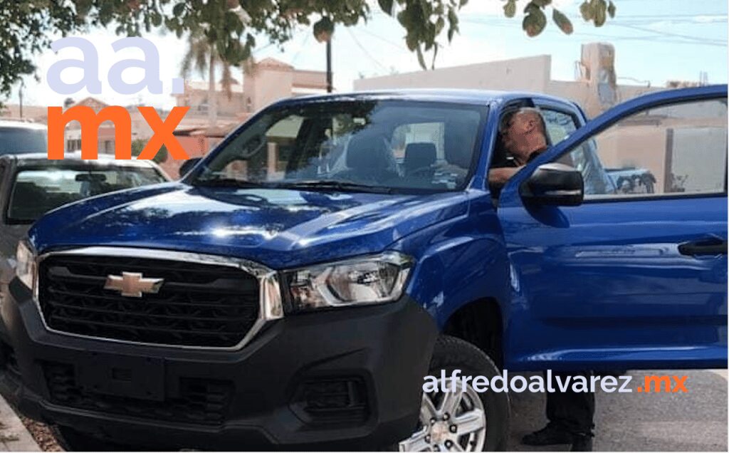 NODAL CUMPLIó PROMESA Y REGALó PICK UP A MAESTRO