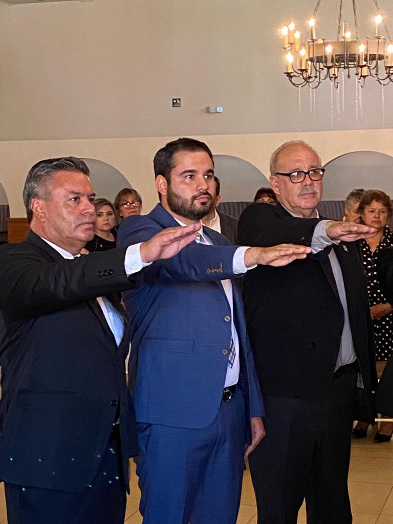 DAVID SALCIDO TOMA PROTESTA COMO PRESIDENTE DEL CLUB DE LEONES