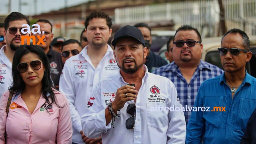 TRANSPORTISTAS SE UNEN PARA PRESTAR UN MEJOR SERVICIO EN LA GARITA DE SAN YSIDRO
