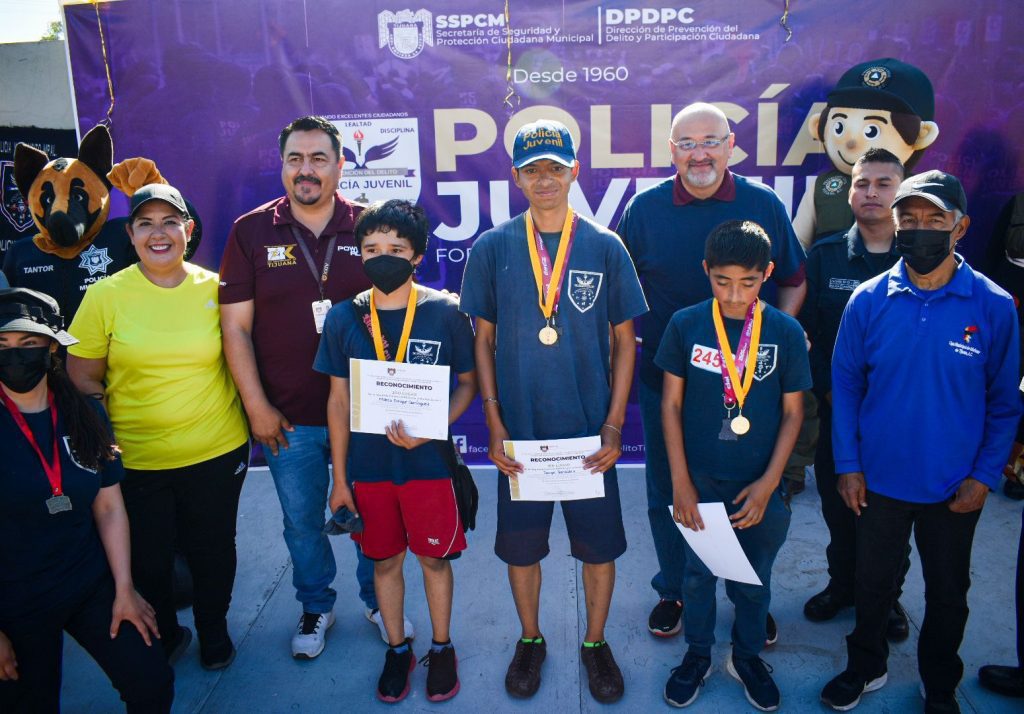MáS DE 1,600 CORREDORES FESTEJAN 62 AñOS DE LA POLICíA JUVENIL DE TIJUANA