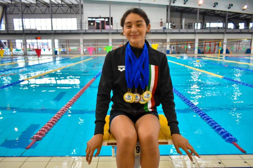 LA TIJUANENSE ALEXANDRA SARTIE LLEVA A MéXICO A LO MáS ALTO EN NATACIóN