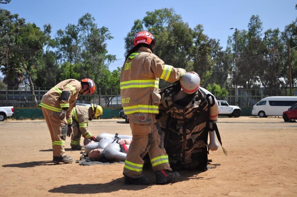BOMBEROS TIJUANA INVITA A COMPETENCIAS REGIONALES 2022