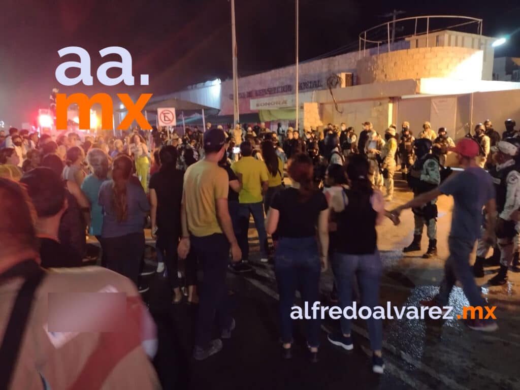 SE INCENDIA CERESO Y EVACúAN A 364 INTERNAS DEL PENAL FEMENIL