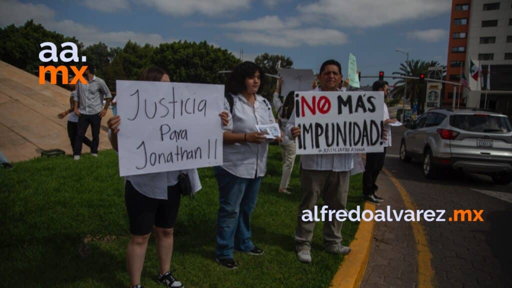 BALEAN A CUATRO PERSONAS QUE REGRESABAN DE UN BILLAR