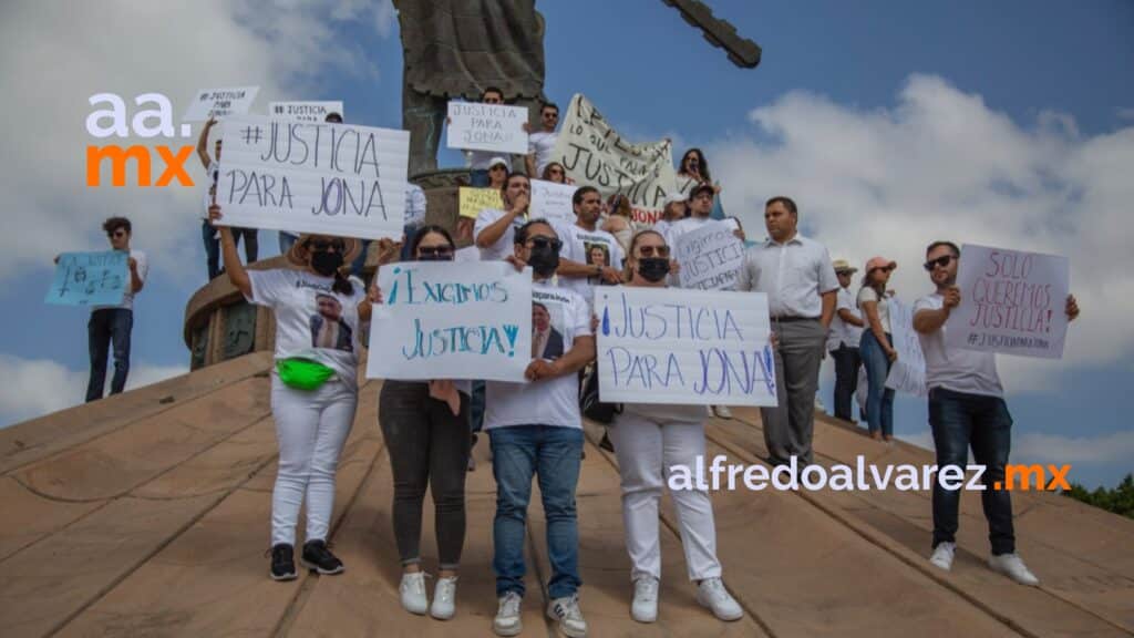 BALEAN A CUATRO PERSONAS QUE REGRESABAN DE UN BILLAR