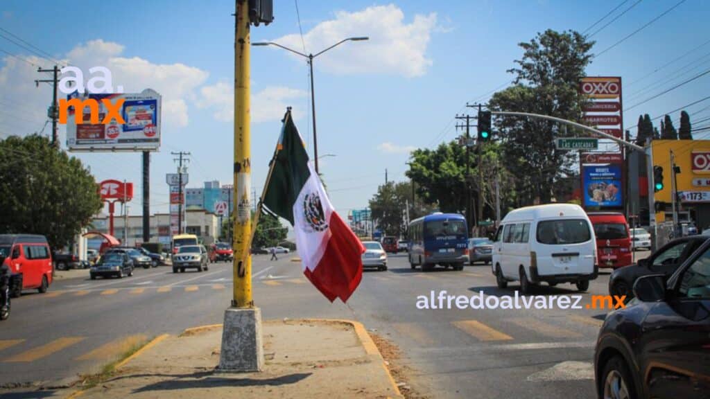 COMERCIANTES APROVECHAN LAS FIESTAS PATRIAS PARA COMERCIALIZAR SUS PRODUCTOS