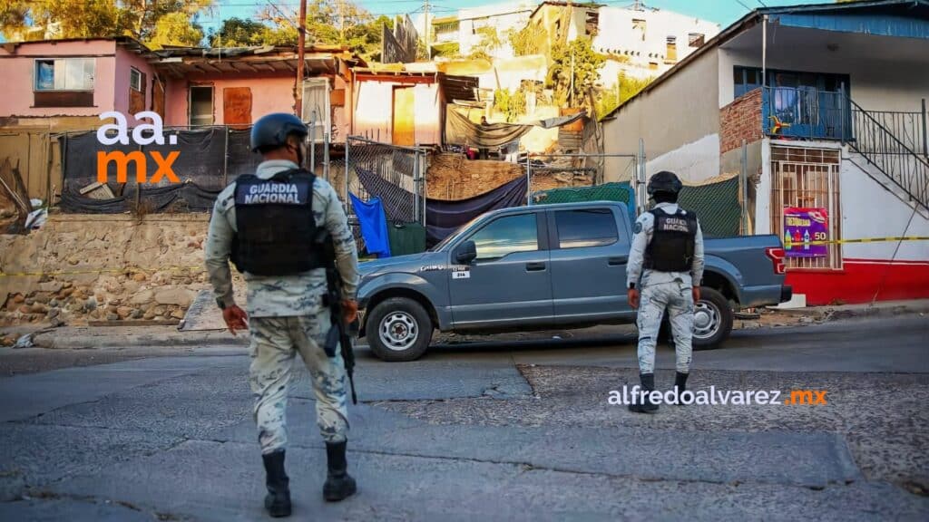 ACRIBILLAN A DOS MUJERES Y UN HOMBRE AL INTERIOR DE UNA VIVIENDA