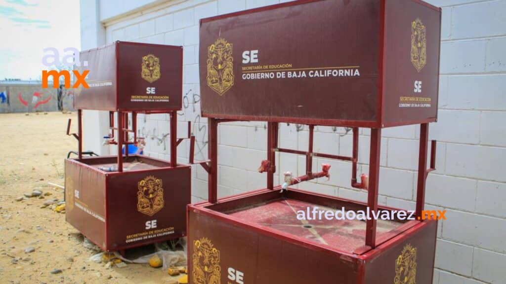 SECUNDARIA SE ENCUENTRA CERRADA POR MOTIVOS DE CAMBIO DE CLAVE SECUNDARIA SE ENCUENTRA CERRADA POR MOTIVOS DE CAMBIO DE CLAVE