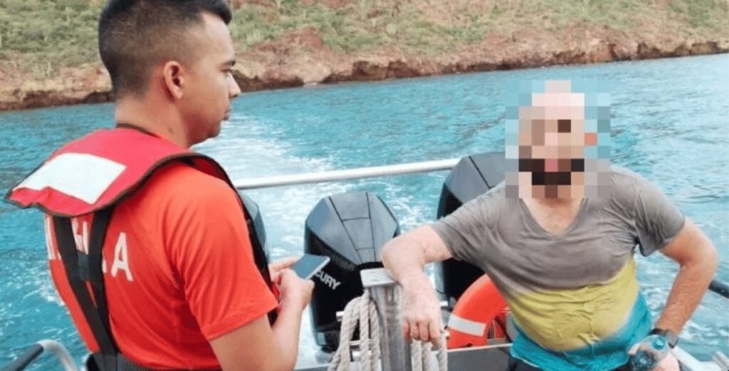 Rescata Marina a turista que se lanzó al mar y se extravió