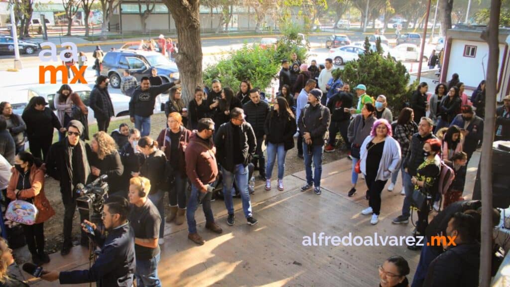 Maestros de la CNTE toman instalaciones de Educación